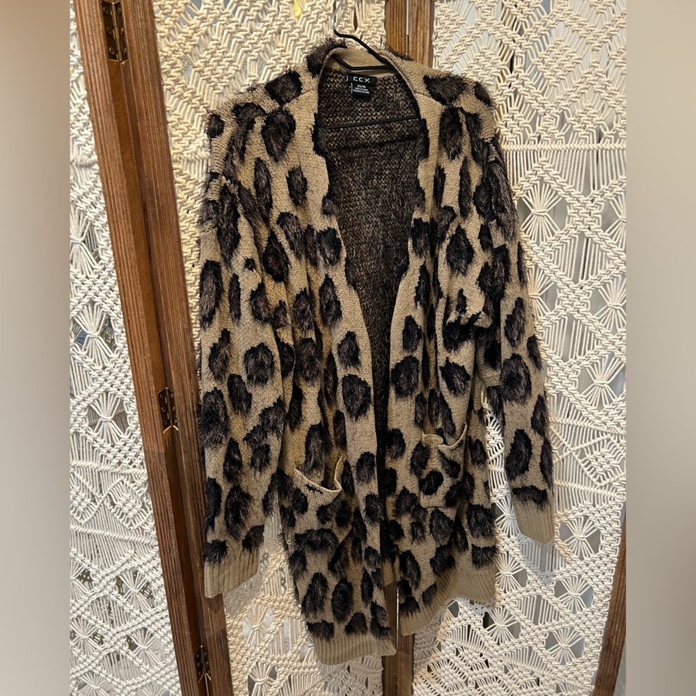 NWOT City Chic open cardigan. Size 14